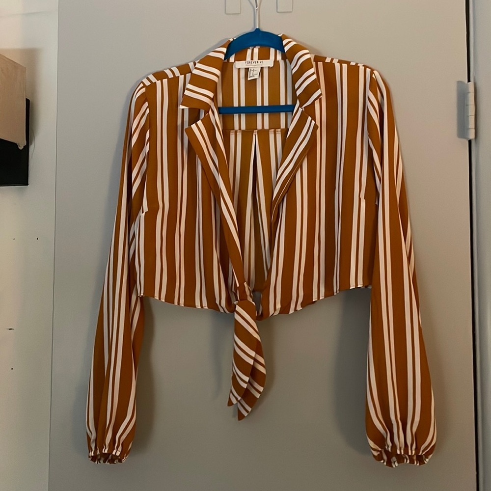 SHEIN Tan and White Striped Tie-Front Crop Top